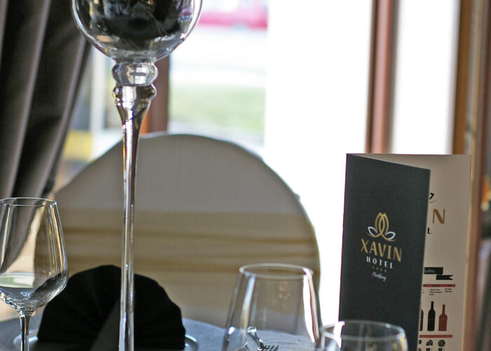 Xavin Hotel Harkány, szilveszteri rendezvény és csomagajánlat, megterített asztal