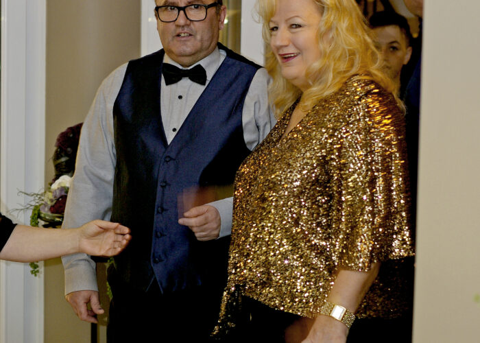 Xavin Hotel Harkány, szilveszteri rendezvény és csomagajánlat, érkeznek a vendégek, üdvözlő italok átadása