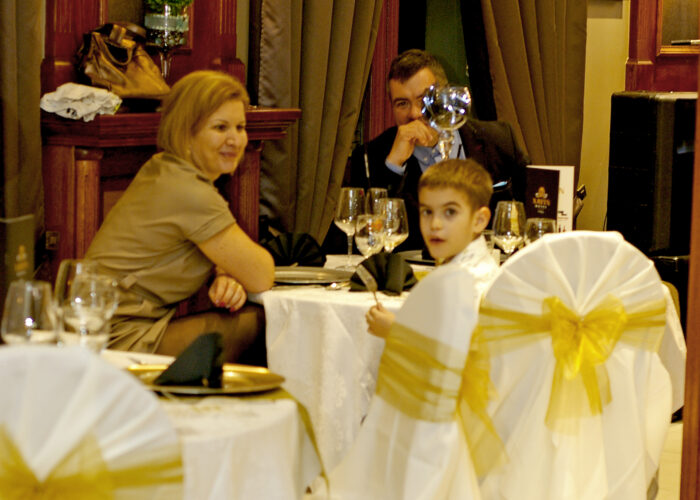 Xavin Hotel Harkány, szilveszteri rendezvény és csomagajánlat, a vendégek elfoglalják az asztalukat