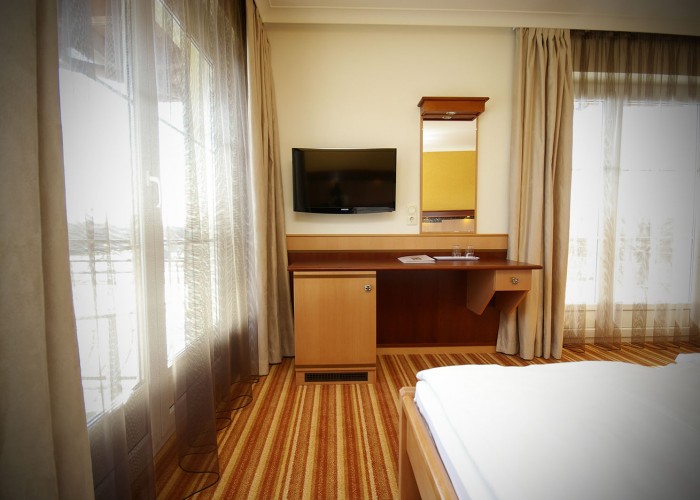 Szobáink - kétágyas szoba franciaággyal