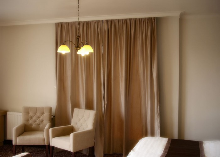 Kétágyas szoba - beépített led spot világítás és a beltér