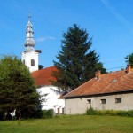 A harkányi református templom és kertje