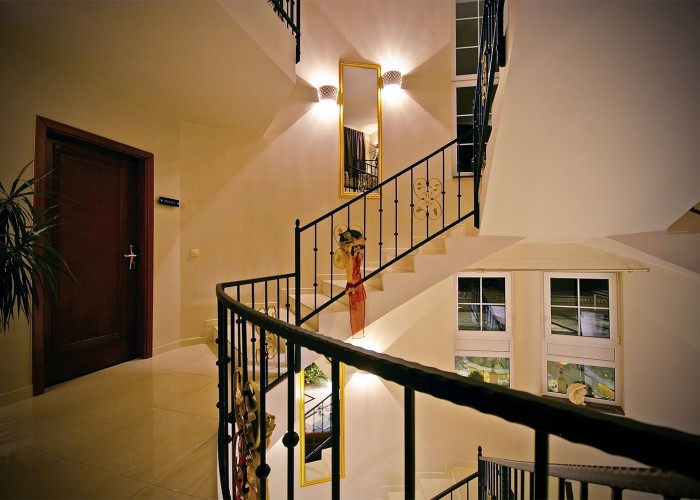 A szálloda első emeletének részlete