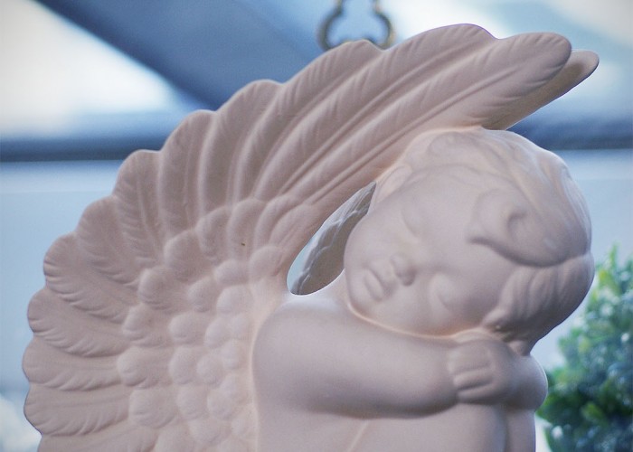 Nyugalom Harkányban, porcelán angyal a Xavinban