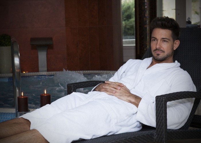 Pihenés és kikapcsolódás a Xavin Hotel nyugágyain a wellness részlegben