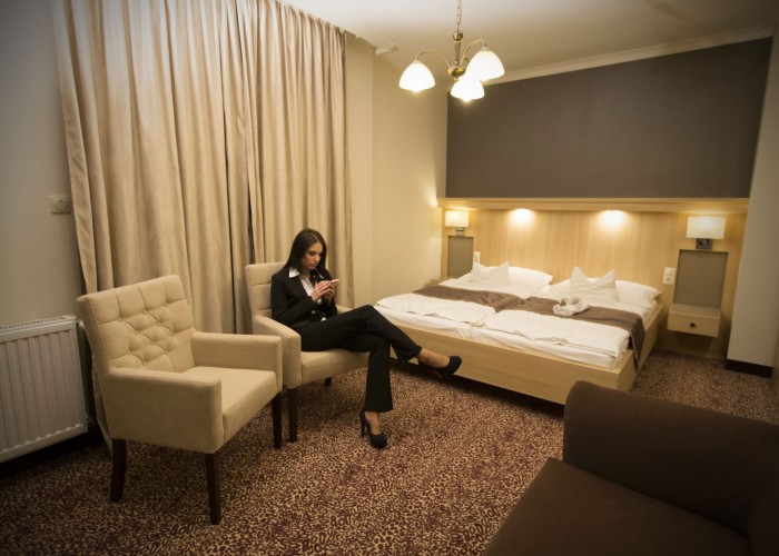 A szálloda minden szobájában ingyenes wifi kapcsolat áll a vendégek rendelkezésére