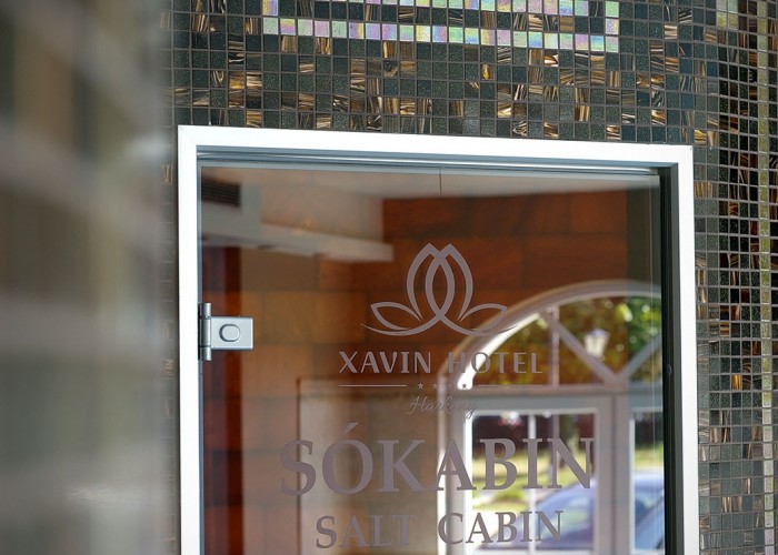 A Xavin Hotel sókabinjának bejárata.