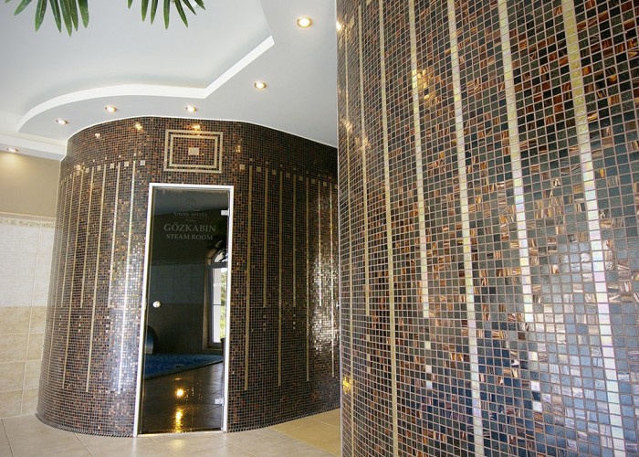 A szálloda gőzkabinjának bejárata