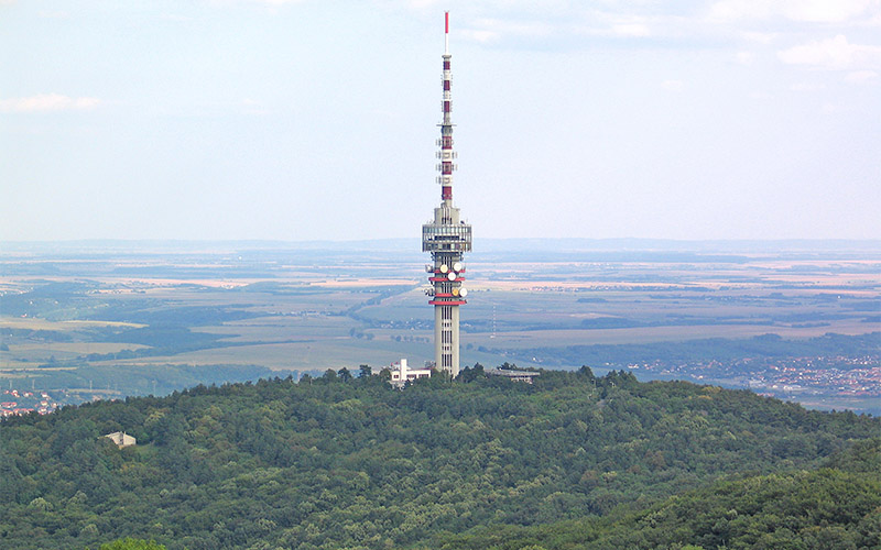 Fernsehturm Pécs Ungarn - Vogelperspektive