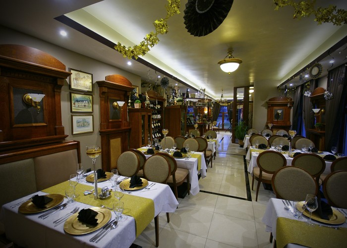 Szilveszter - az étterem feldíszítve várja a vendégeket