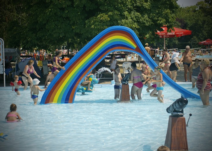 Harkányi Gyógy- és Strandfürdő, szivárványcsúszda