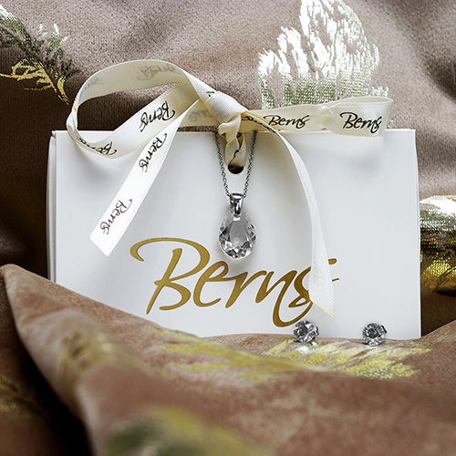 Romantikus csomagajánlat kiemelt kép - Swarovski Krisztály és Berns ékszer