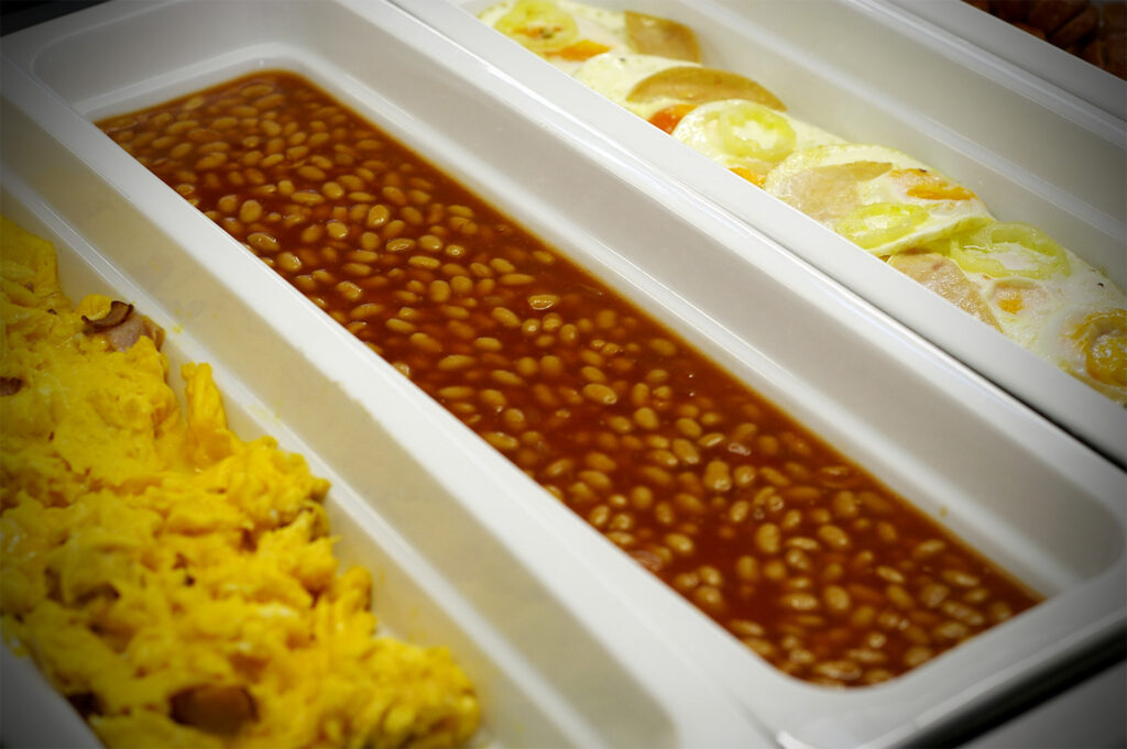 Xavin Hotel Harkány, meleg reggeli, paradicsomos bab