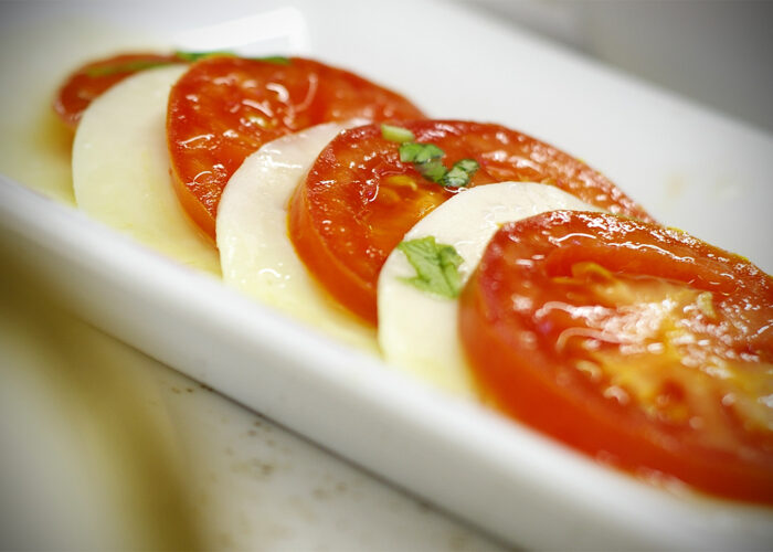 Frissen készített mozzarellás paradicsom a harkányi Xavin Hotelben