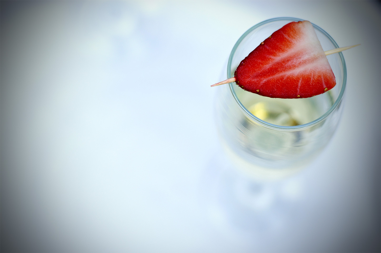 Pezsgő és eper kompozíció - Xavin Hotel Harkány