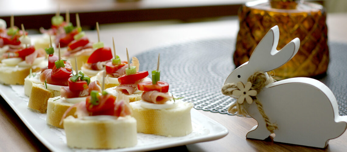 Xavin Snack and Champagne Party - sonkás - paradicsomos falatkák húsvétra