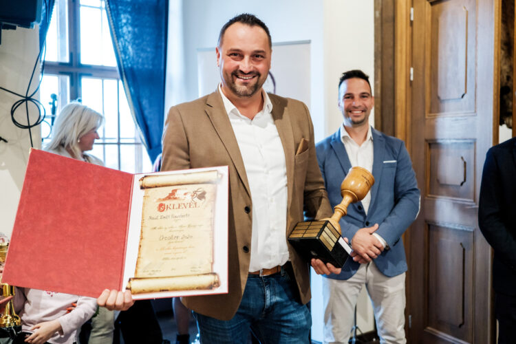 Maul Zsolt, a Szent György napi borverseny különdíjazottja