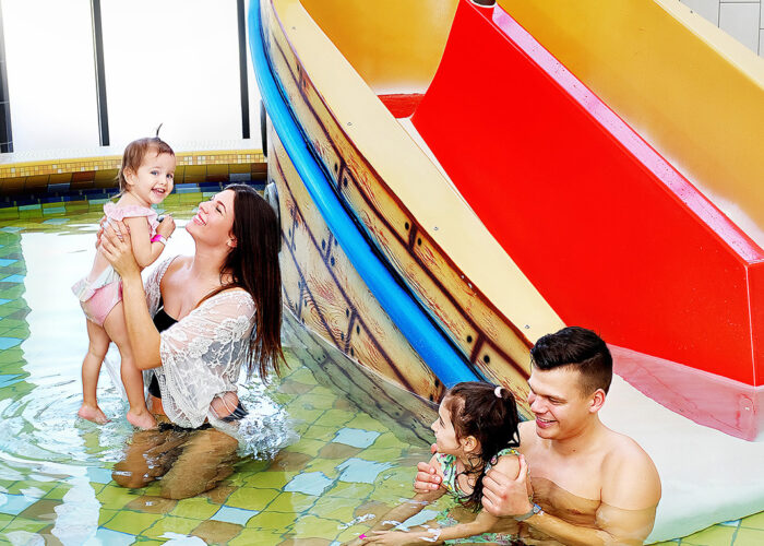 Harkány Gyermekvilág, beltéri gyermek medencék