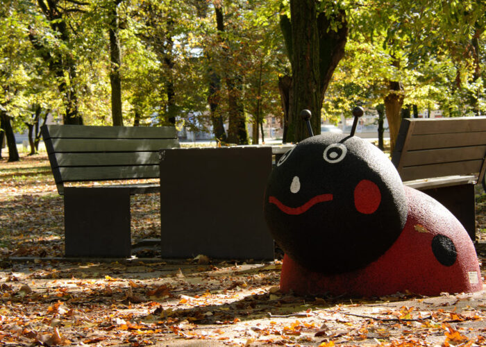 Harkányi játszótér, katica, 2023 ősz