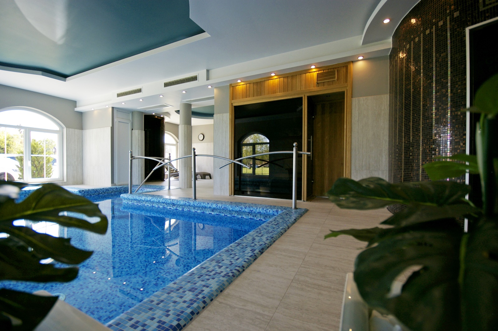Megújult medencék, Xavin Hotel Harkány