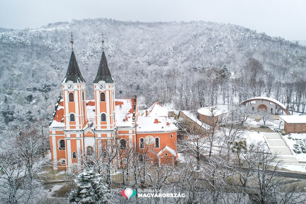Máriagyűd havas fotó, 2025, Xavin Hotel Harkány