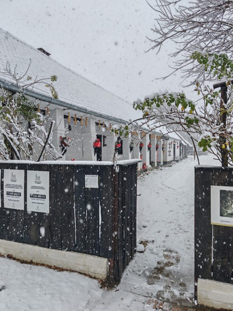 Szaporca, Eperfa Tájház, tél, hó, havas táj, 2025